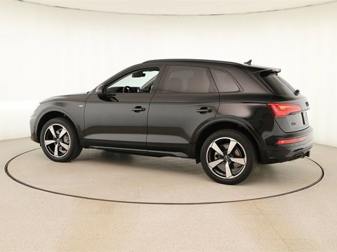 Certified 2022 Audi Q5 2.0T Prestige image 3