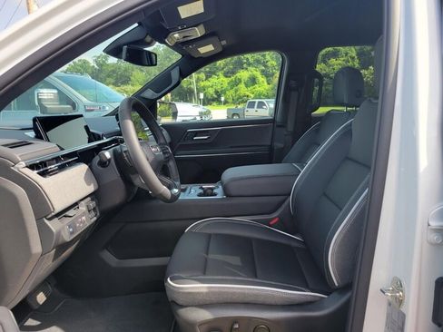 New 2026 GMC Sierra EV Elevation image 22