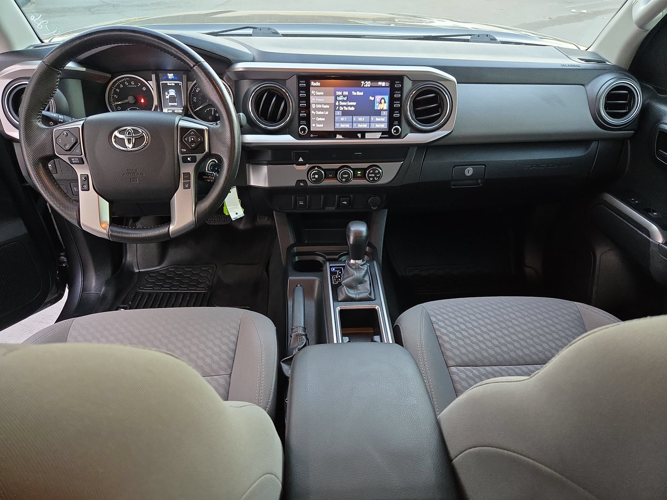 Used 2022 Toyota Tacoma SR5 w/ SR5 Appearance Package (SM) RWD image 10