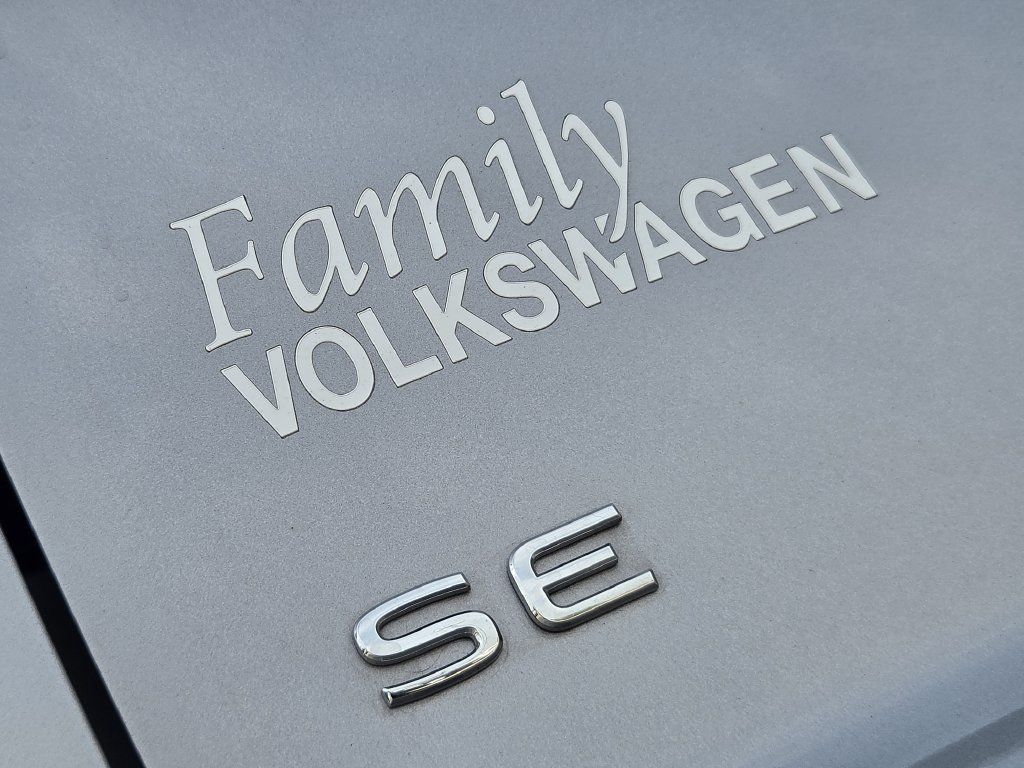 Used 2024 Volkswagen Atlas Cross Sport SE FWD image 9