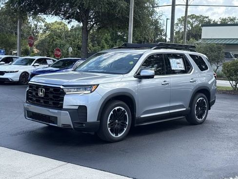 New 2026 Honda Pilot Touring image 11