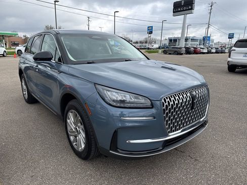 Used 2023 Lincoln Corsair AWD image 6