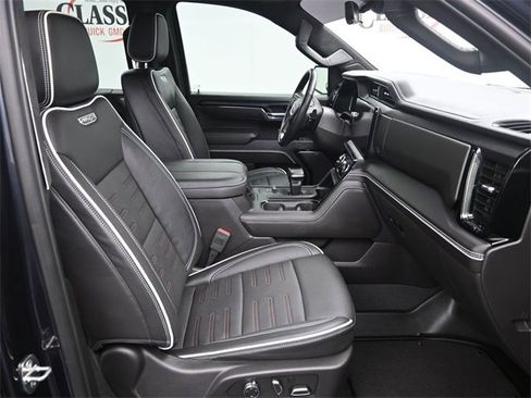 Used 2024 GMC Sierra 1500 AT4X image 10