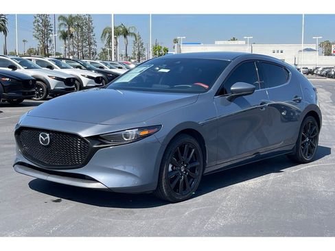 Used 2023 MAZDA MAZDA3 s AWD/4WD image 2