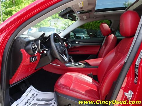 Used 2018 Alfa Romeo Stelvio Ti AWD/4WD image 11