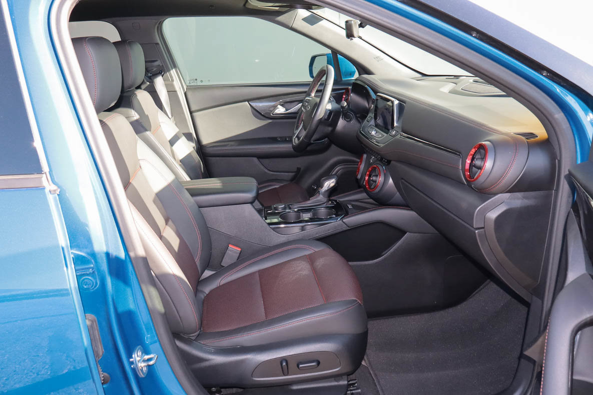 Used 2020 Chevrolet Blazer RS FWD image 24