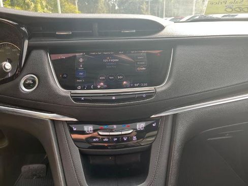 Used 2021 Cadillac XT5 Premium Luxury image 23