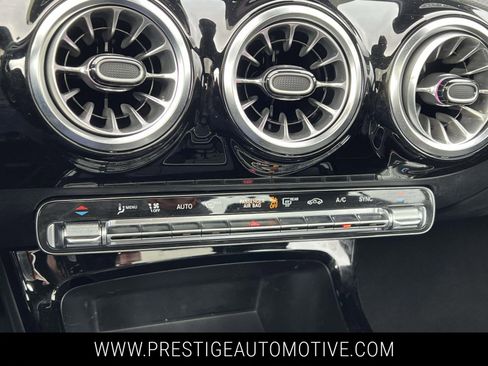 Used 2023 Mercedes-Benz CLA 250 4MATIC image 24