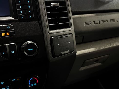 Used 2020 Ford F250 XL w/ STX Appearance Package AWD/4WD image 26