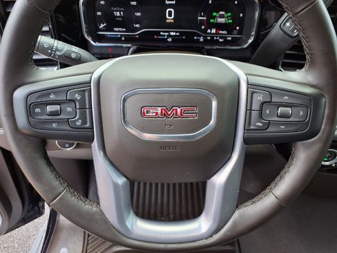 Used 2024 GMC Sierra 1500 SLE image 11