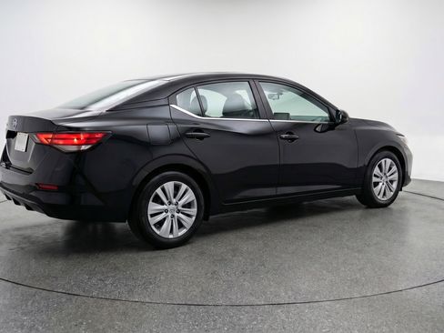 Used 2025 Nissan Sentra S FWD image 9