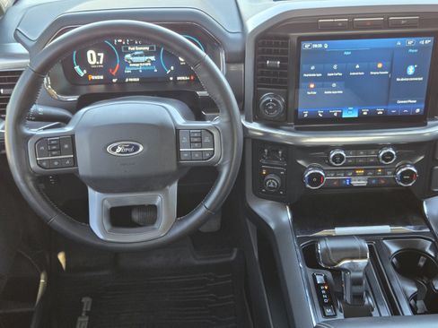 Used 2022 Ford F150 Lariat w/ Trailer Tow Package AWD/4WD image 24