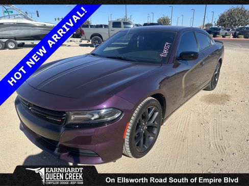 Used 2020 Dodge Charger SXT w/ Blacktop Package RWD image 1