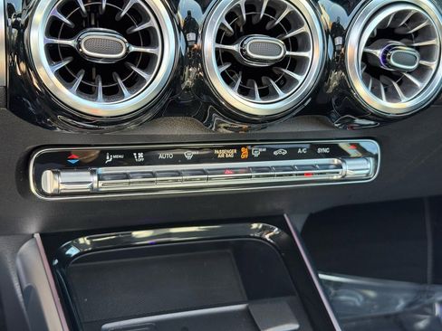 Certified 2023 Mercedes-Benz GLB 250 image 32