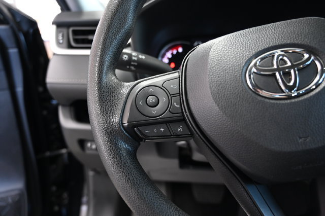 Used 2024 Toyota RAV4 XLE AWD/4WD image 23
