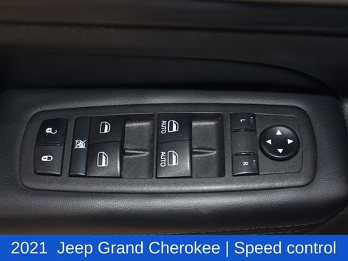Used 2021 Jeep Grand Cherokee Laredo X AWD/4WD image 23