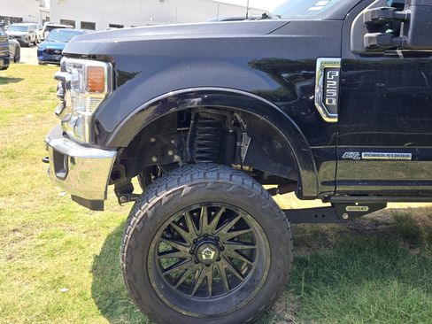 Used 2022 Ford F250 Lariat w/ Tremor Off-Road Package AWD/4WD image 8