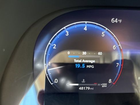 Used 2023 Toyota Highlander L image 17