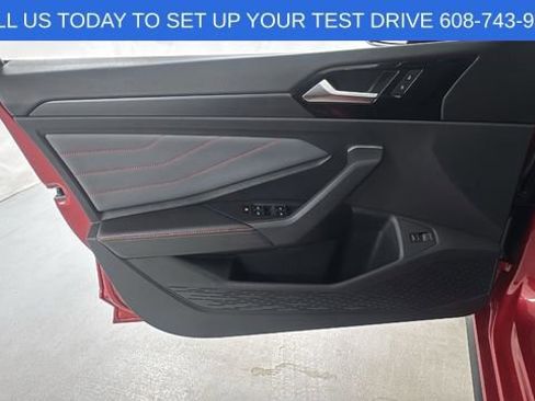 Used 2025 Volkswagen Jetta GLI Autobahn image 16