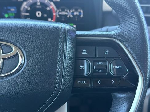 Used 2023 Toyota Tundra Limited w/ Power Package image 30