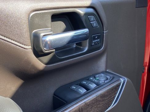 Used 2021 GMC Sierra 2500 Denali w/ Denali Ultimate Package image 11