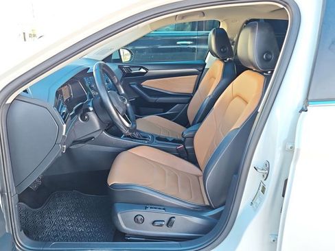 Used 2022 Volkswagen Jetta SEL image 16