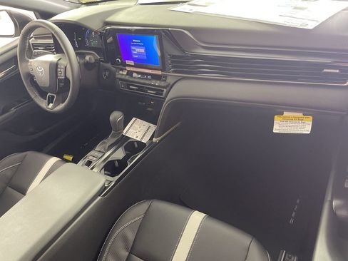 New 2026 Toyota Camry SE image 26