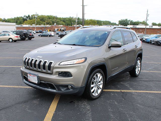 Used 2016 Jeep Cherokee Limited FWD image 2