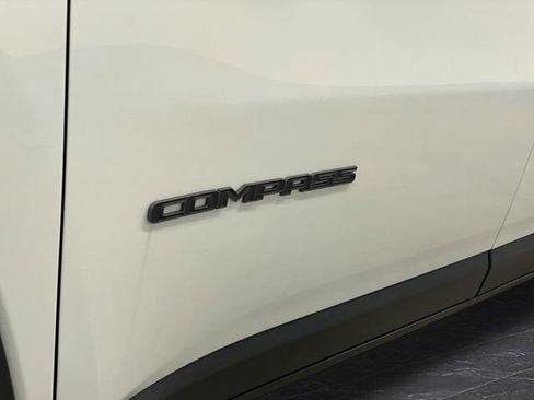 New 2025 Jeep Compass Latitude w/ Sun & Sound Group image 36