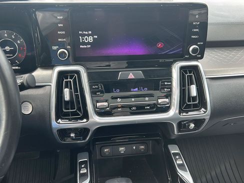 Used 2023 Kia Sorento SX AWD/4WD image 8