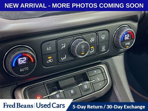 Certified 2023 GMC Acadia AT4 w/ Preferred Package AWD/4WD image 18