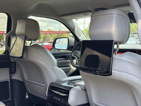 Used 2022 Jeep Wagoneer Series III w/ Rear Seat Video Group 1 RWD image 27