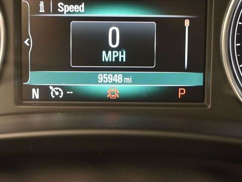 Used 2019 Buick Enclave Essence FWD image 34