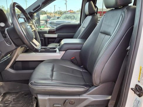 Used 2022 Ford F350 Lariat w/ Tremor Off-Road Package image 27