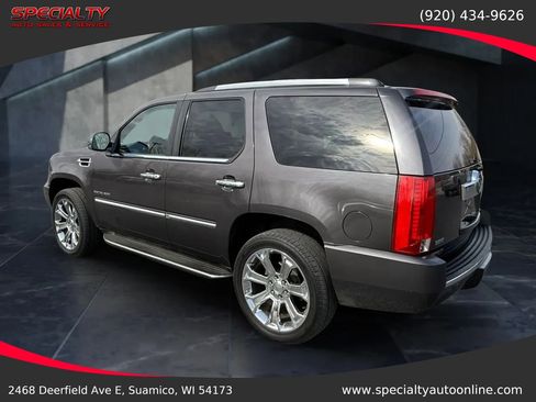 Used 2011 Cadillac Escalade AWD w/ Touring Package image 8