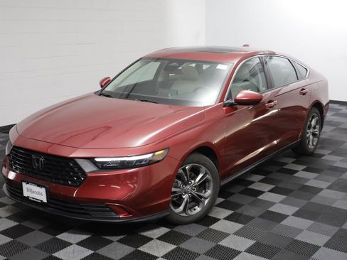 Used 2023 Honda Accord EX image 2