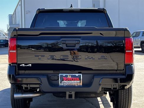 New 2025 Toyota Tacoma SR5 image 5