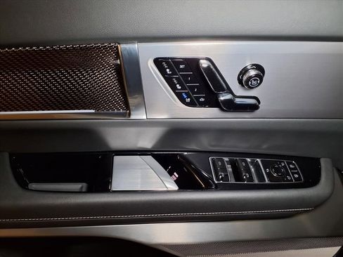 Used 2026 Cadillac Vistiq Sport image 15