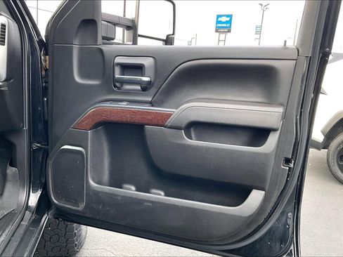 Used 2016 GMC Sierra 3500 SLT image 23