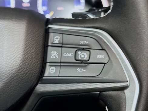 New 2025 Jeep Grand Cherokee Altitude image 29