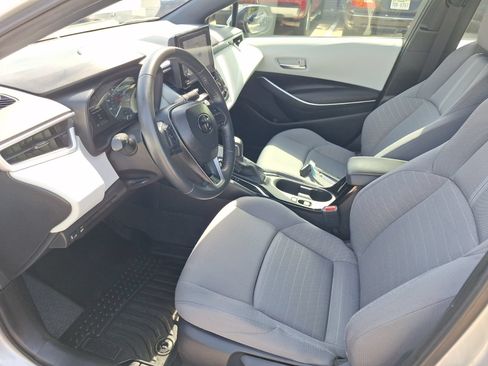 Used 2025 Toyota Corolla SE FWD image 16