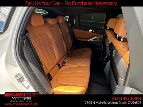 Used 2022 BMW X6 xDrive40i w/ Executive Package AWD/4WD image 17