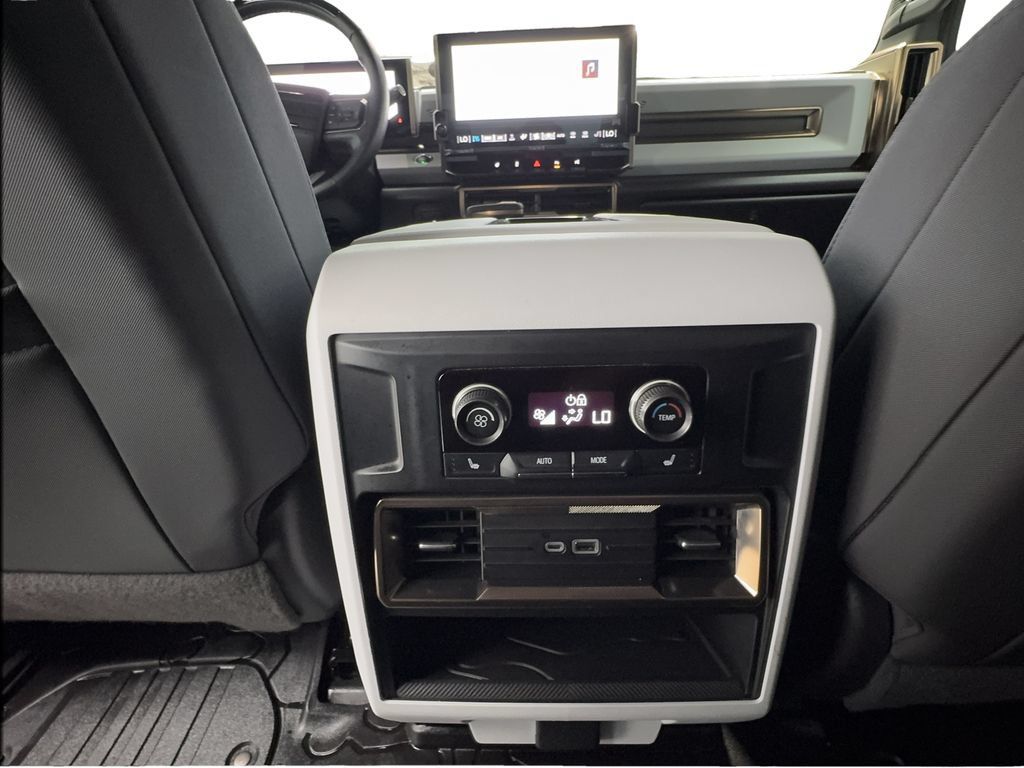 Used 2024 GMC Hummer EV 3X AWD/4WD image 43