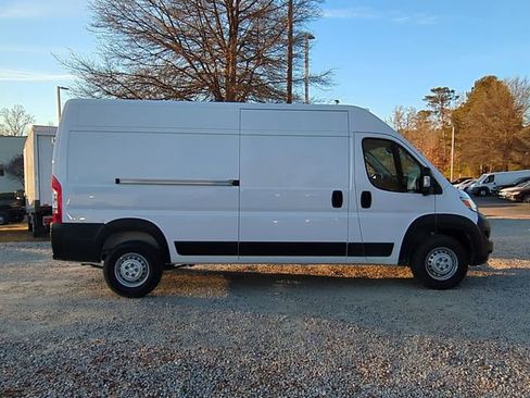 New 2026 RAM ProMaster 2500 w/ Convenience Group image 6