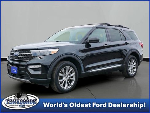 Certified 2022 Ford Explorer XLT w/ Equipment Group 202A image 1