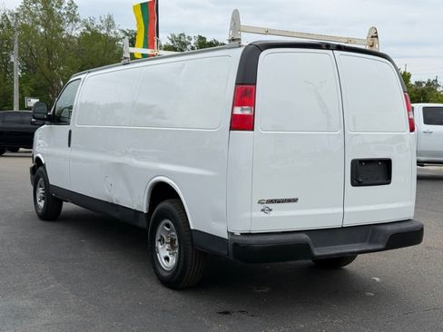 Used 2019 Chevrolet Express 2500 Extended w/ Driver Convenience Package RWD image 6