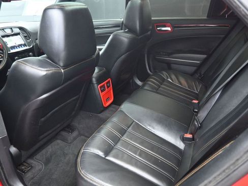 Used 2016 Chrysler 300 S w/ 300S Premium Group image 34