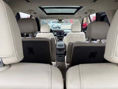 Used 2020 Cadillac XT6 Premium Luxury image 16