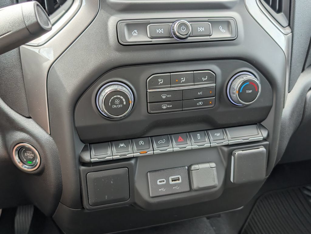 New 2026 Chevrolet Silverado 1500 Custom w/ LPO, Dark Essentials Package RWD image 19