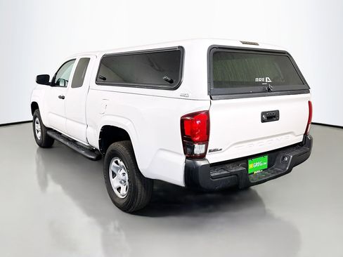 Used 2022 Toyota Tacoma SR image 7